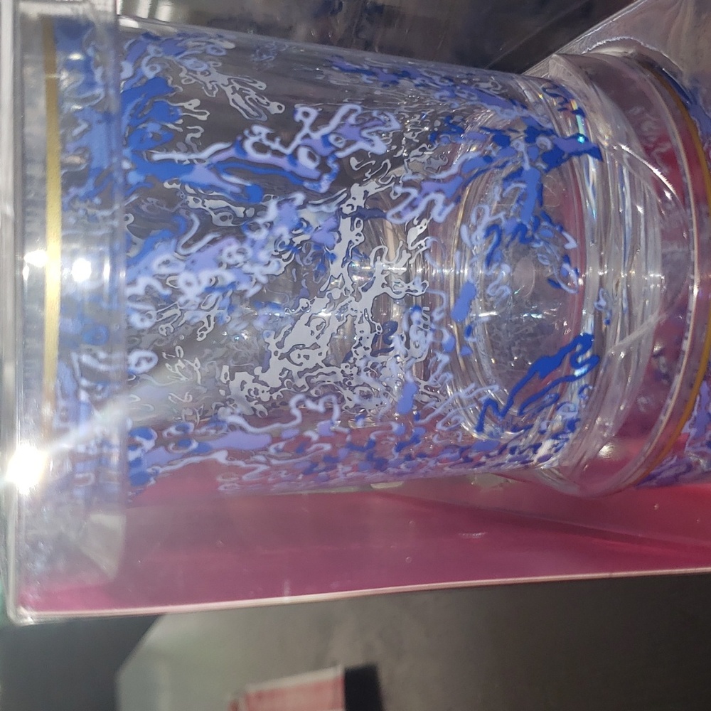 Lilly Pulitzer CLEAR & BLUE Coraly 4 Low-Ball Glasses Set - Picture 3 of 5